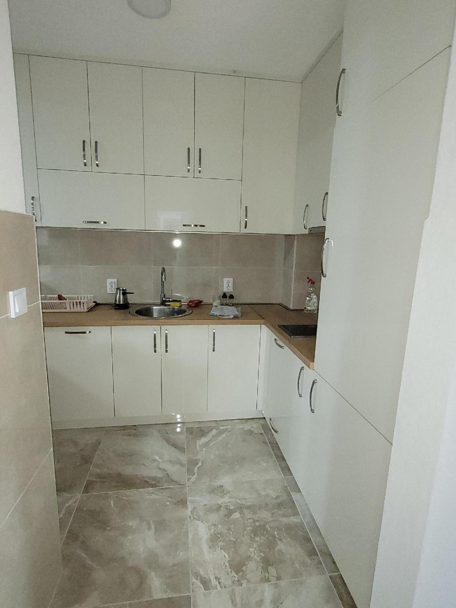 Montenegro Apartments Phoenix With Pool بار الغرفة الصورة